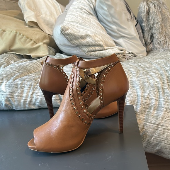 Michael Kors, high heels - Picture 6 of 8